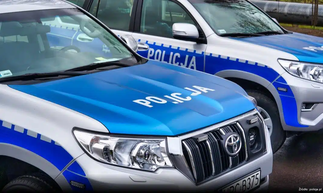 Spotkanie policjanta z uczniami w ramach programu „Aktywni Błękitni”